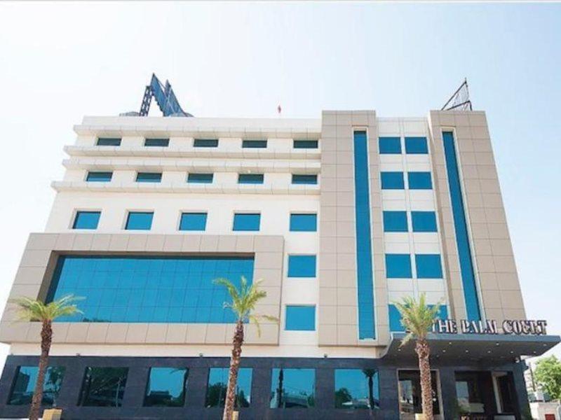 The Palm Court Hotel Ludhiana Ngoại thất bức ảnh